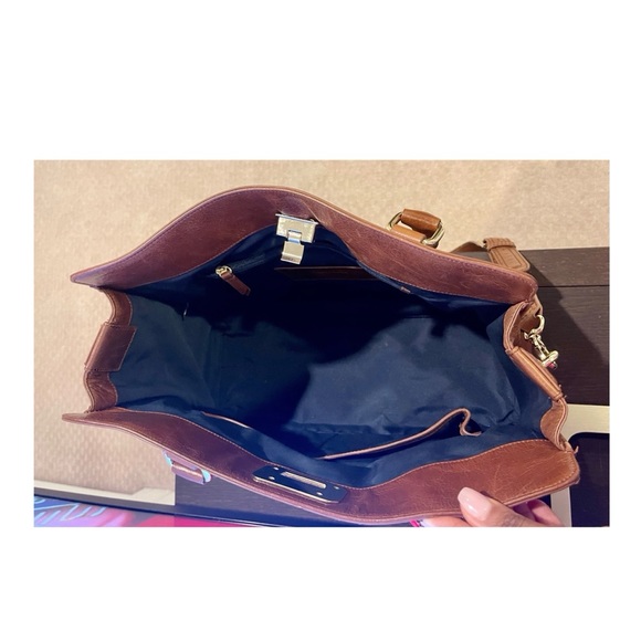 Carrington Tote, COLE HAAN - Picture 10 of 11